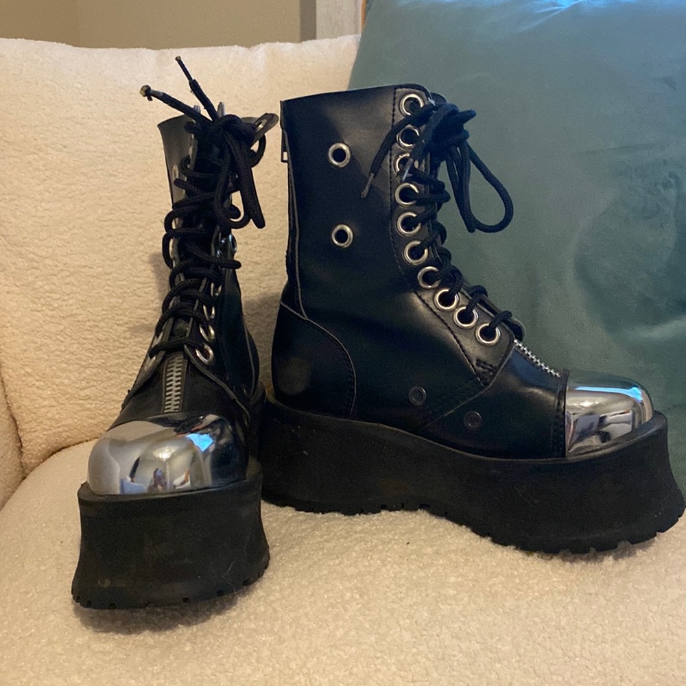 Demonia Boots Platform